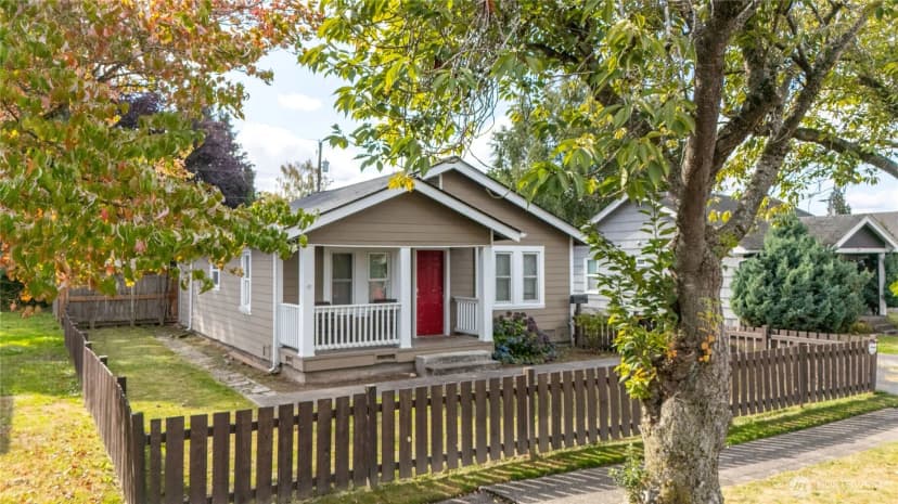Property photo for 2925 Dover Street, Longview