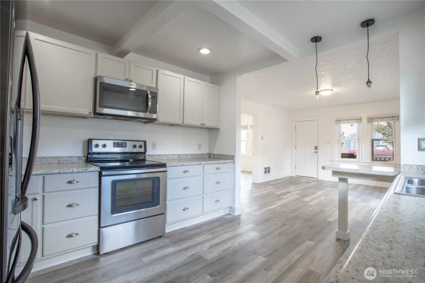 Property photo for 2925 Dover Street, Longview photo 7