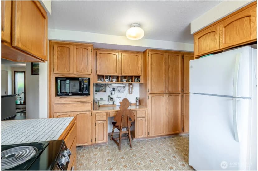 Property photo for 2909 13th Street Sw, Puyallup photo 9