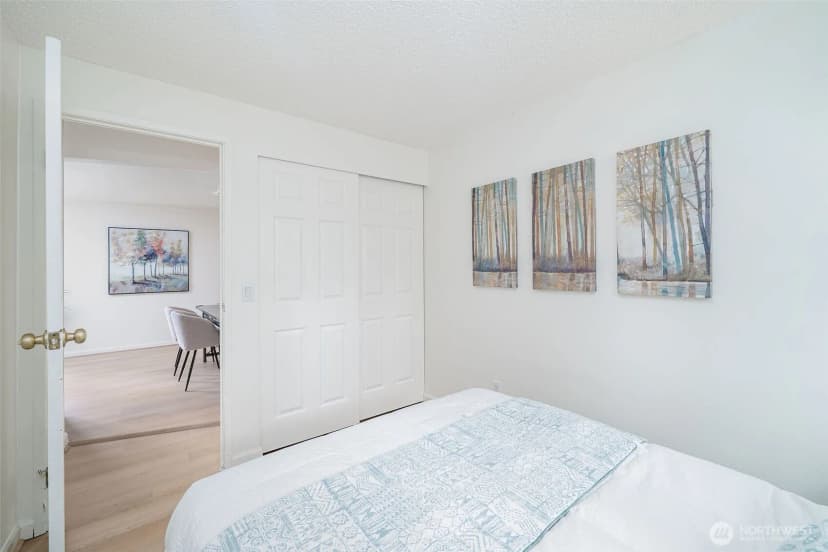 Property photo for 12244 Ne 136th Place, Kirkland photo 20