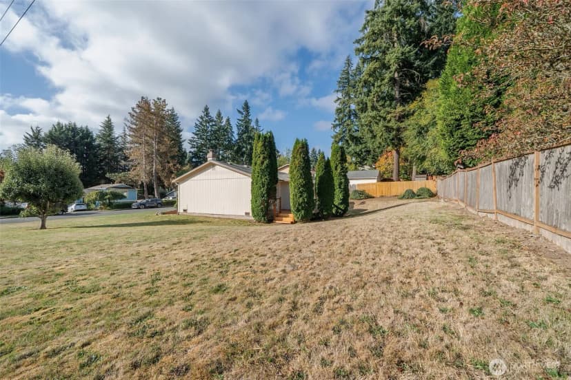 Property photo for 12244 Ne 136th Place, Kirkland photo 29