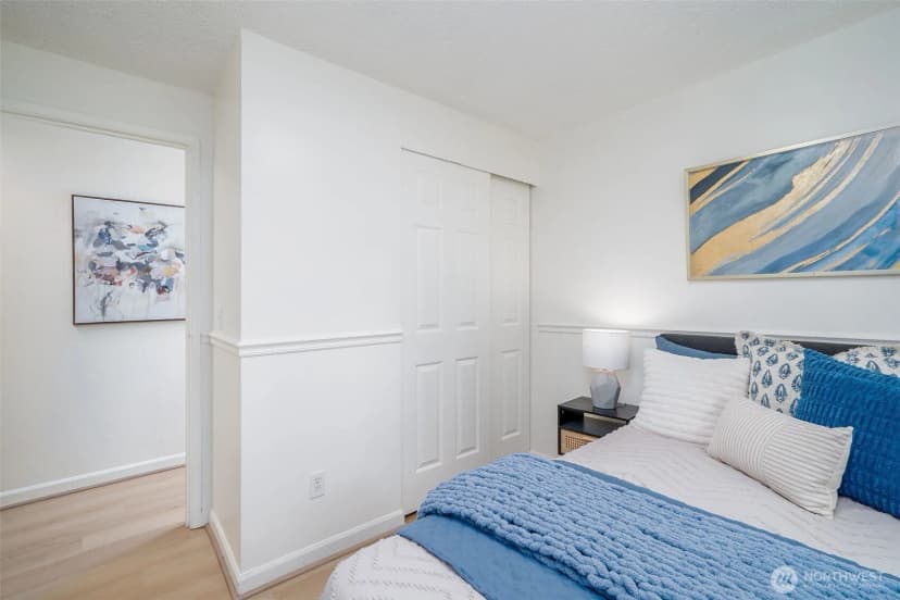 Property photo for 12244 Ne 136th Place, Kirkland photo 22