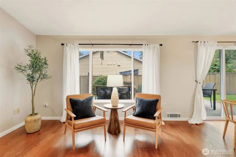 Property photo for 14201 60th Avenue Se, Everett photo 12