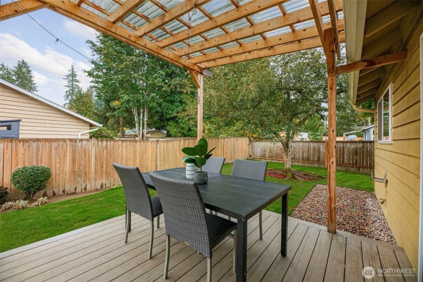 Property photo for 14201 60th Avenue Se, Everett photo 24