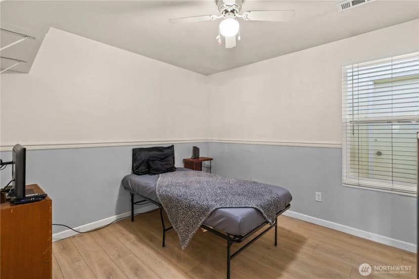 Property photo for 1218 Ne 30th St, Auburn photo 13
