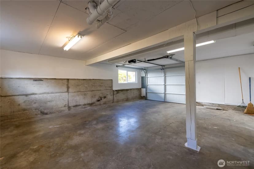 Property photo for 1605 S Highland Avenue, Tacoma photo 35