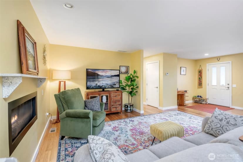 Property photo for 30402 12th Avenue Sw, Federal Way photo 8
