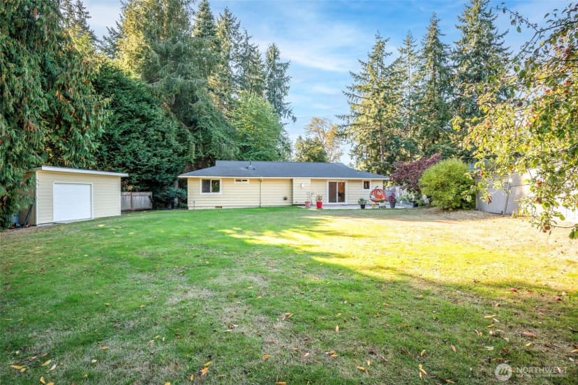 Property photo for 30402 12th Avenue Sw, Federal Way photo 24