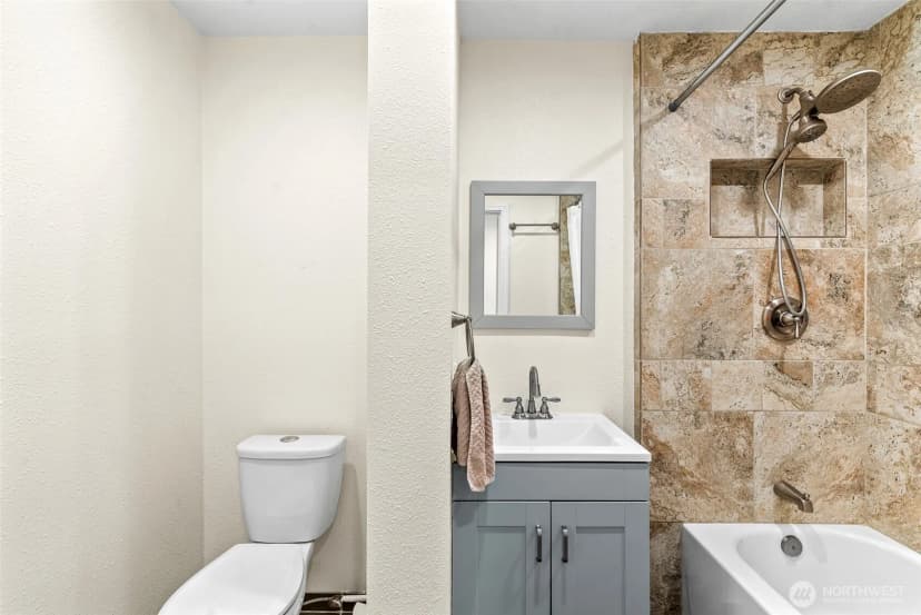 Property photo for 421 N Colorado Ave, East Wenatchee photo 26