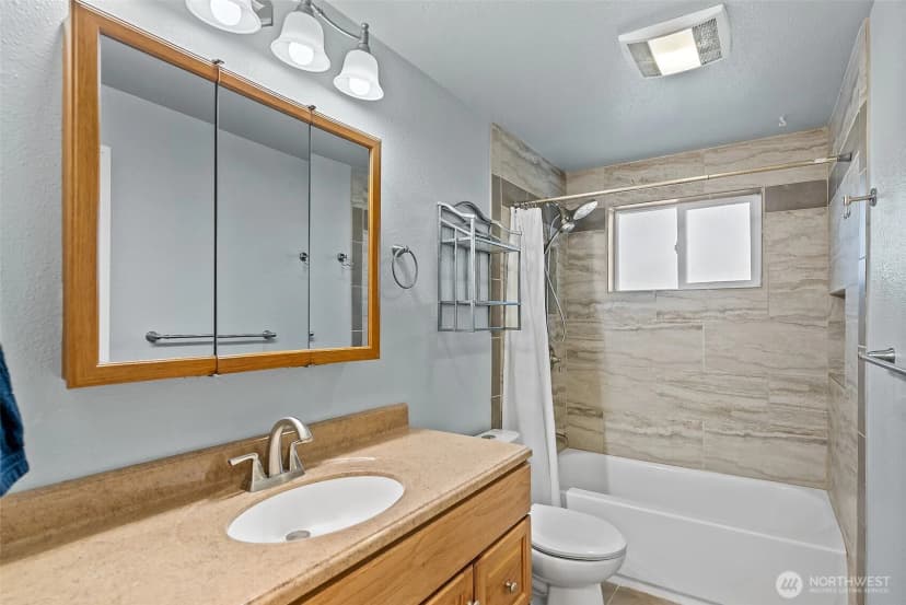 Property photo for 421 N Colorado Ave, East Wenatchee photo 27