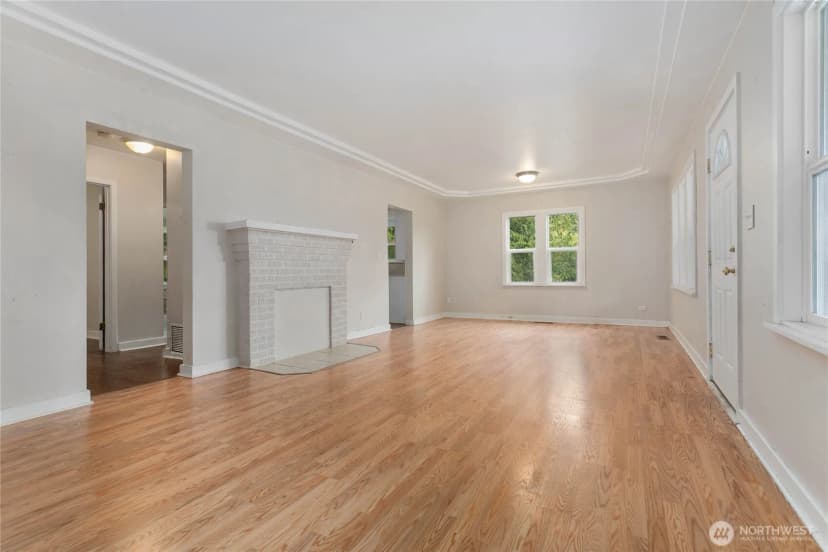 Property photo for 4640 Cable Street, Bellingham photo 9