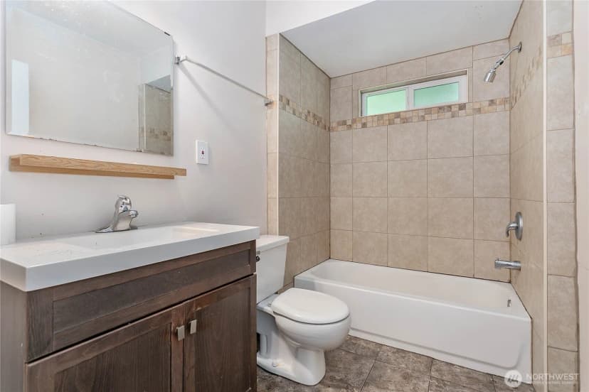 Property photo for 4640 Cable Street, Bellingham photo 19