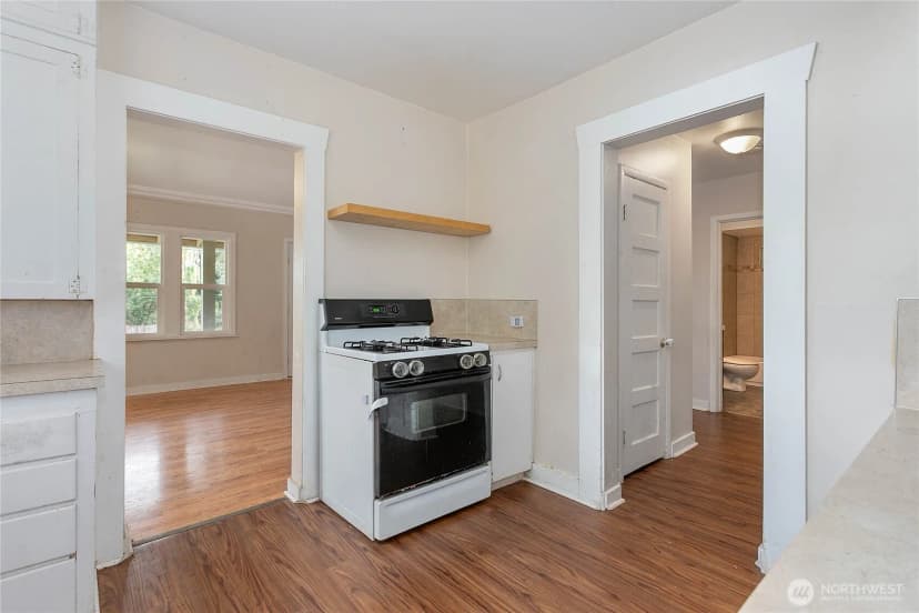 Property photo for 4640 Cable Street, Bellingham photo 13
