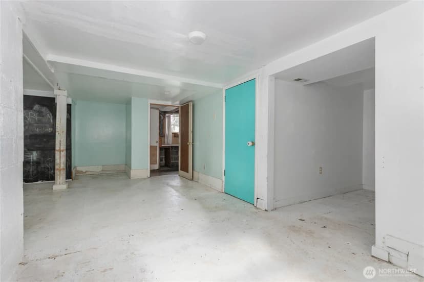 Property photo for 4640 Cable Street, Bellingham photo 22