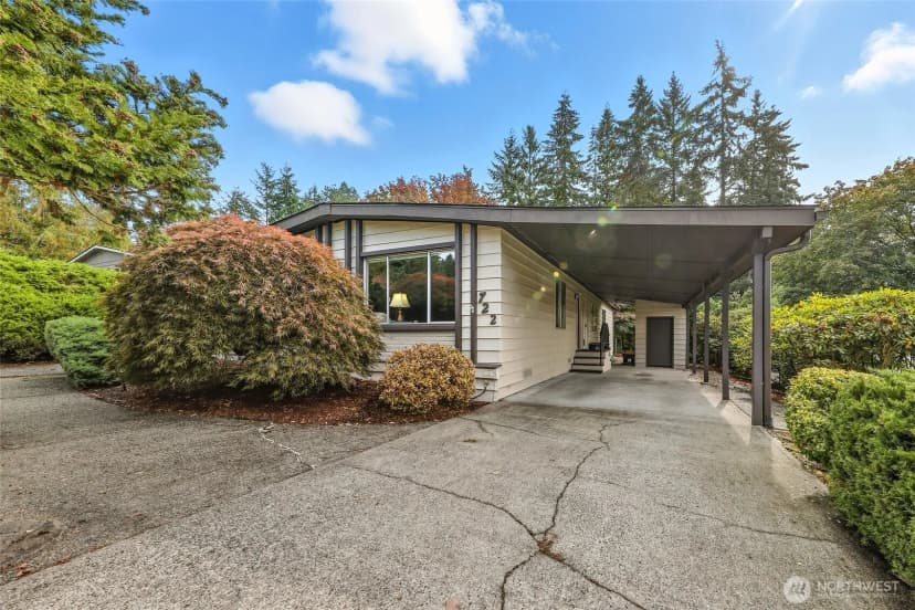 Property photo for 722 Wandering Creek Drive, Bothell photo 23
