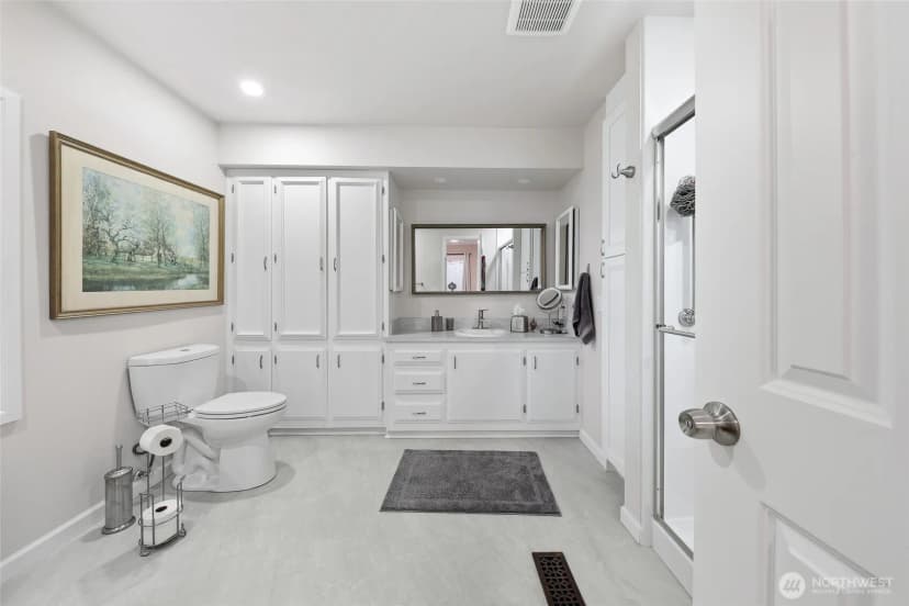 Property photo for 722 Wandering Creek Drive, Bothell photo 16