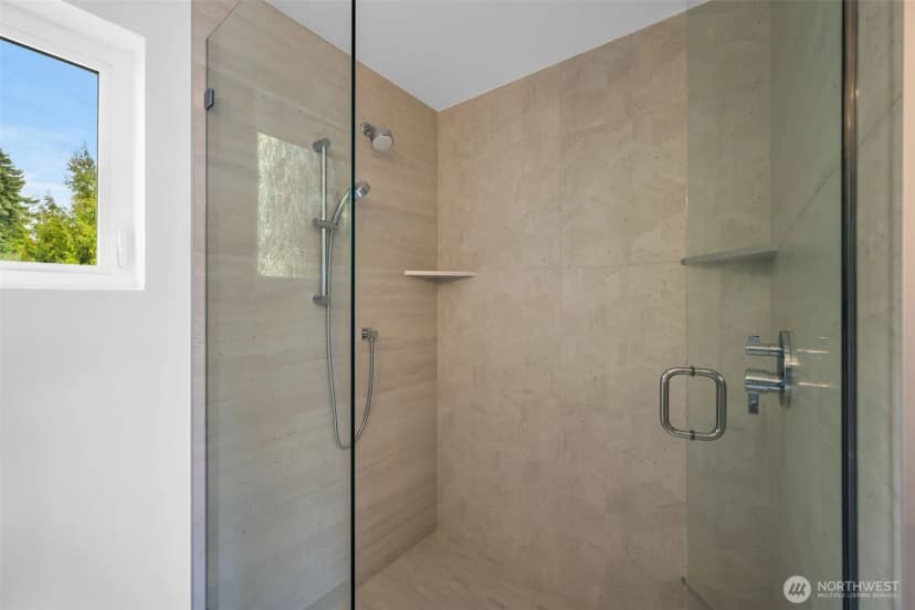 Property photo for 5638 49th Avenue Sw, Seattle photo 32