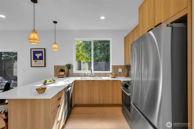Property photo for 5638 49th Avenue Sw, Seattle photo 12