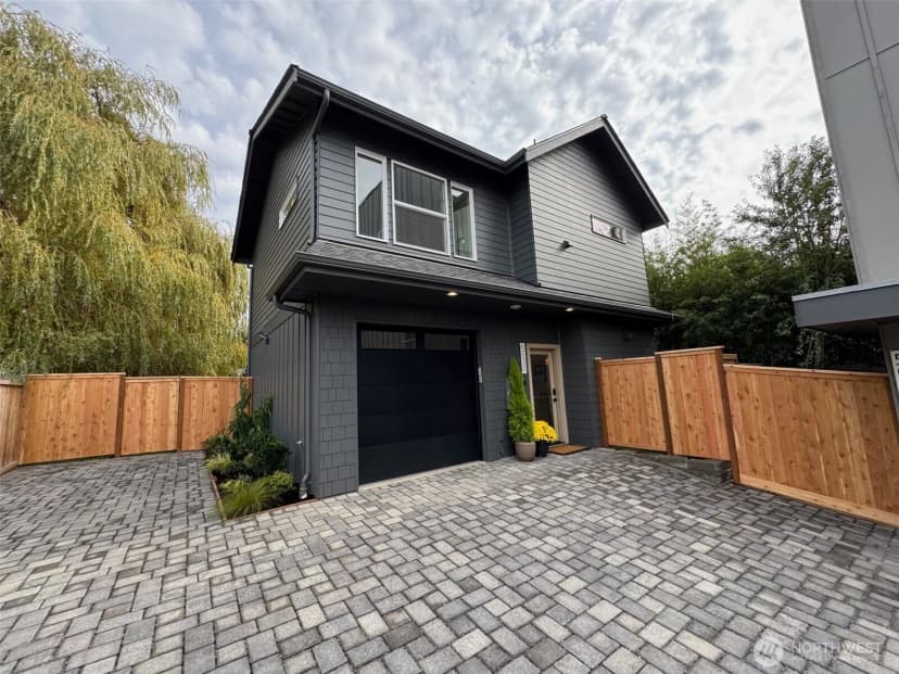 Property photo for 5638 49th Avenue Sw, Seattle photo 36