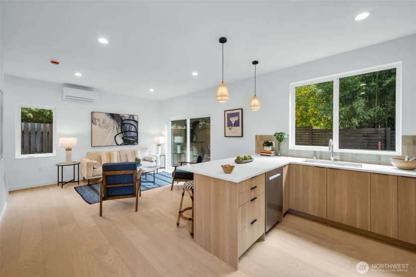 Property photo for 5638 49th Avenue Sw, Seattle photo 19