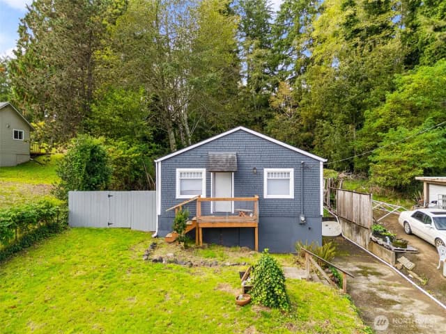 Property photo for 2735 Wishkah Road, Aberdeen