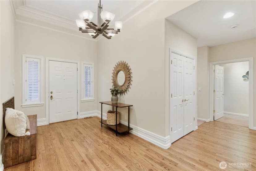 Property photo for 1428 108th Avenue Ne, Bellevue photo 3