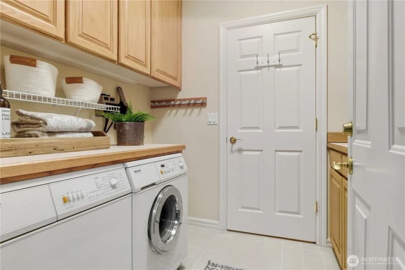 Property photo for 1428 108th Avenue Ne, Bellevue photo 34