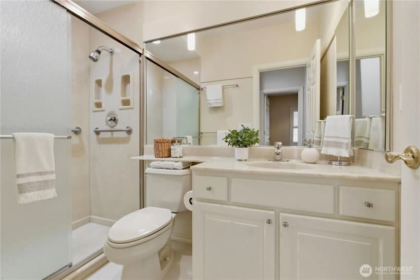 Property photo for 1428 108th Avenue Ne, Bellevue photo 19