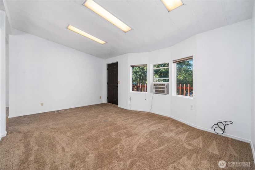 Property photo for 27226 116th Place Se, Kent photo 4