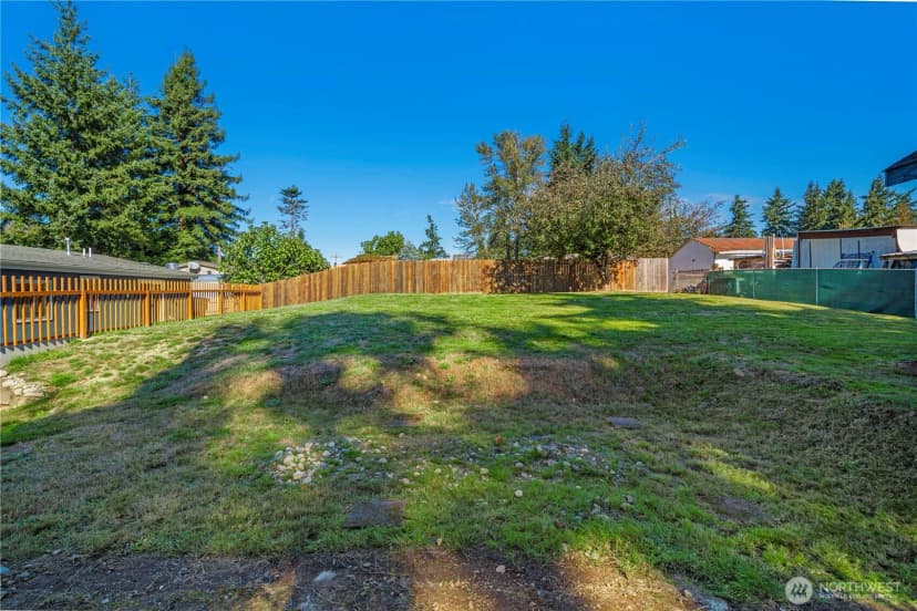 Property photo for 27226 116th Place Se, Kent photo 30