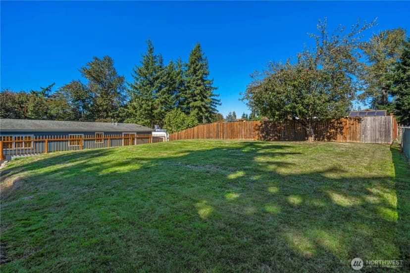 Property photo for 27226 116th Place Se, Kent photo 32