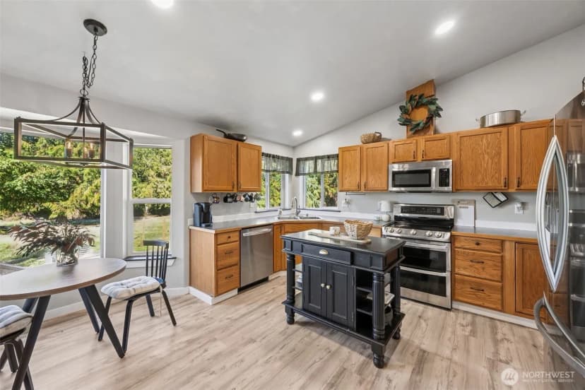 Property photo for 40706 123rd Avenue E, Eatonville photo 5