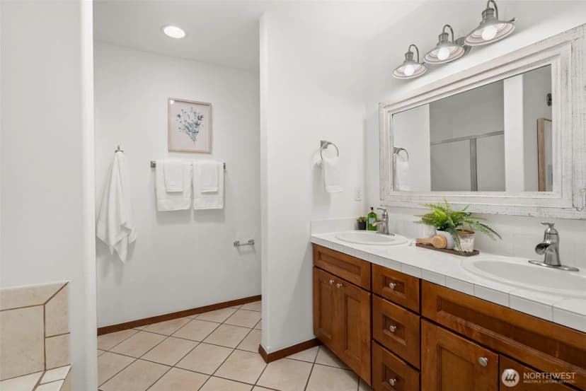 Property photo for 5629 46th Lane Se, Lacey photo 20