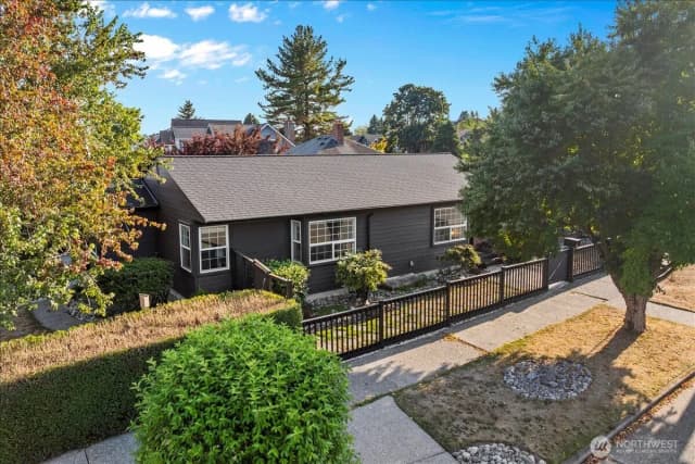 Property photo for 3523 Sw Charlestown Street, Seattle