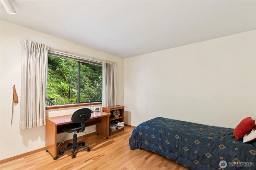 Property photo for 5019 E Mercer Way, Mercer Island photo 16