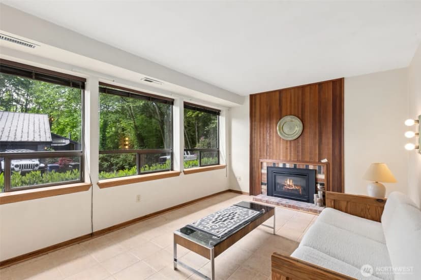 Property photo for 5019 E Mercer Way, Mercer Island photo 18