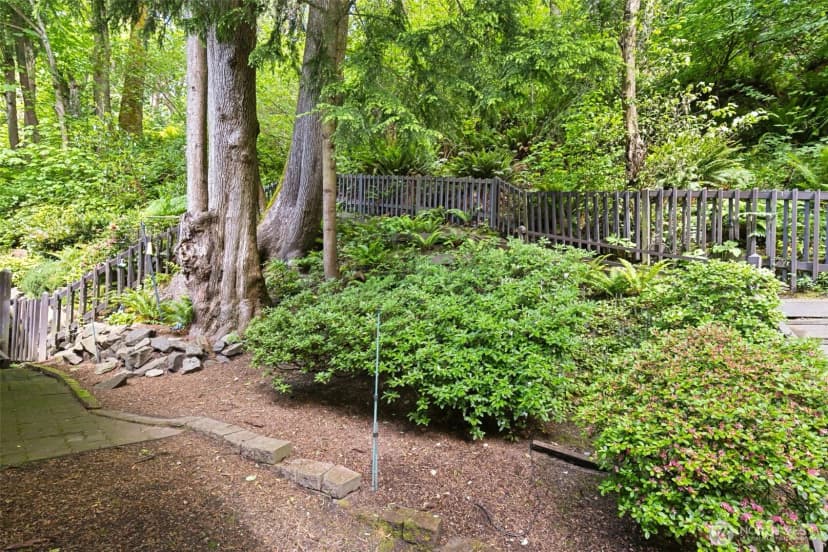 Property photo for 5019 E Mercer Way, Mercer Island photo 23