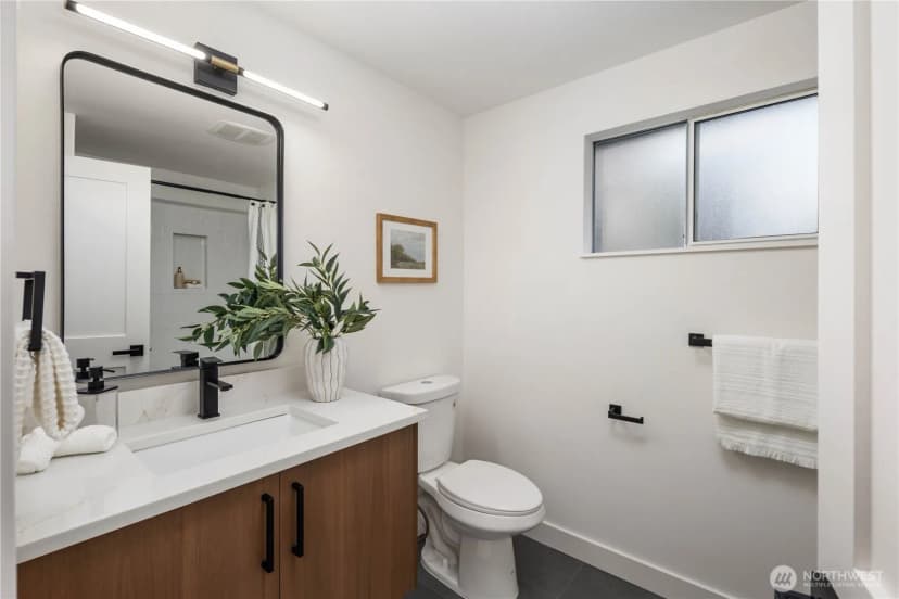 Property photo for 16802 Ne 6th Place, Bellevue photo 29