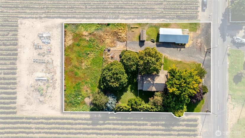 Property photo for 10901 N Pioneer Road, Prosser photo 3