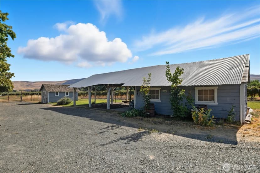 Property photo for 10901 N Pioneer Road, Prosser photo 7