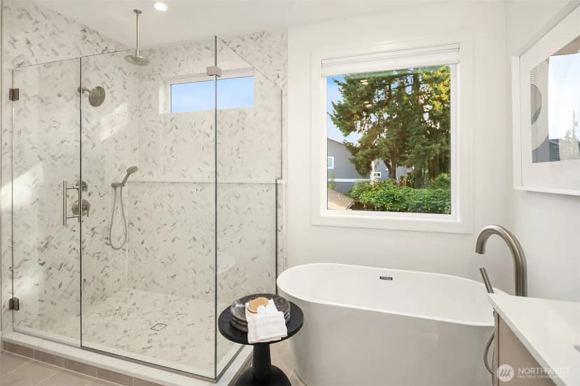 Property photo for 2643 106th Avenue Ne, Bellevue photo 28