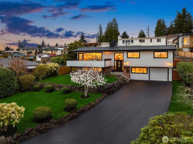 Property photo for 619 8th Avenue S, Edmonds