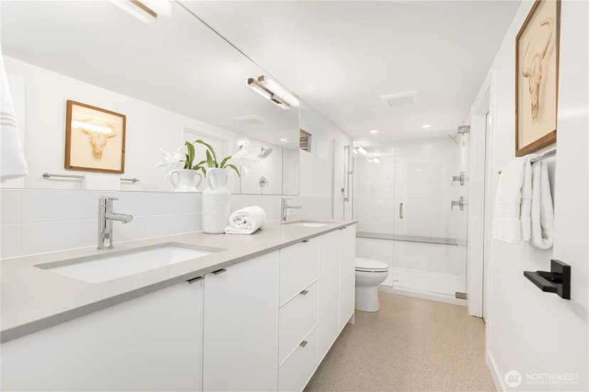 Property photo for 5946 39th Avenue Sw, Seattle photo 26
