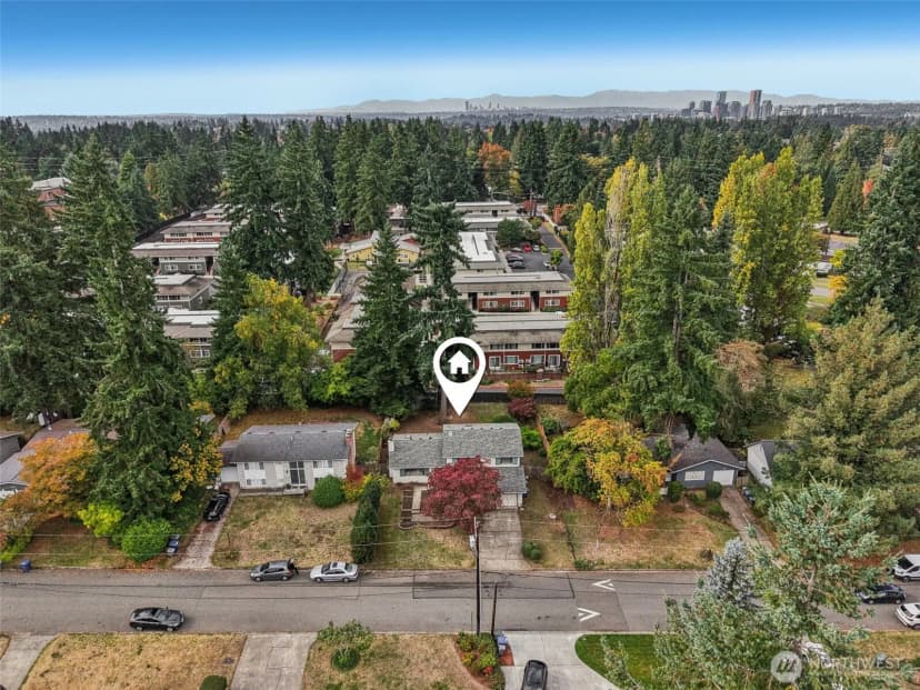 Property photo for 1261 150th Avenue Se, Bellevue photo 26