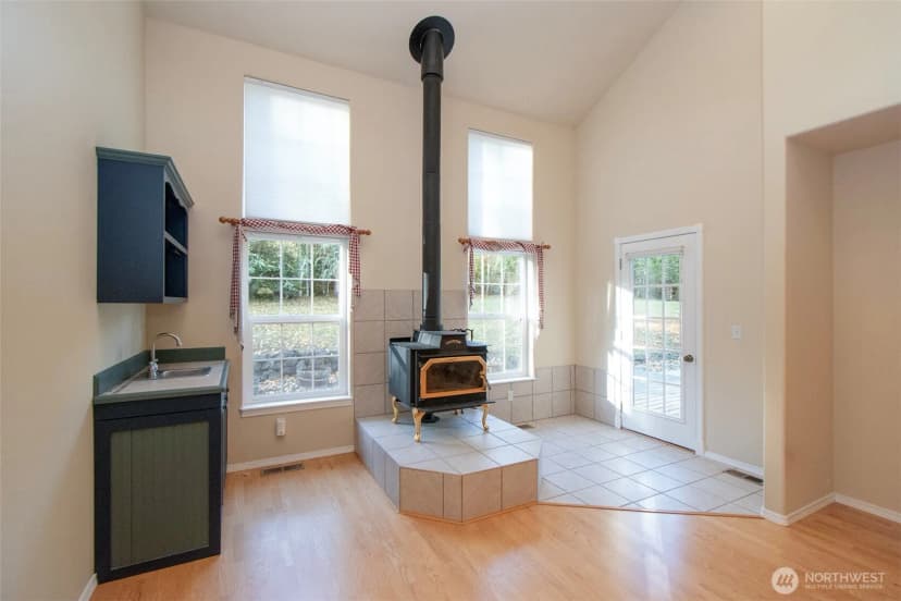 Property photo for 62 Yellow Brick Road, Sequim photo 5