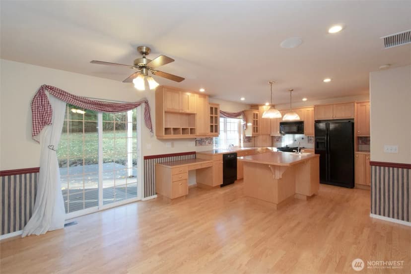 Property photo for 62 Yellow Brick Road, Sequim photo 6
