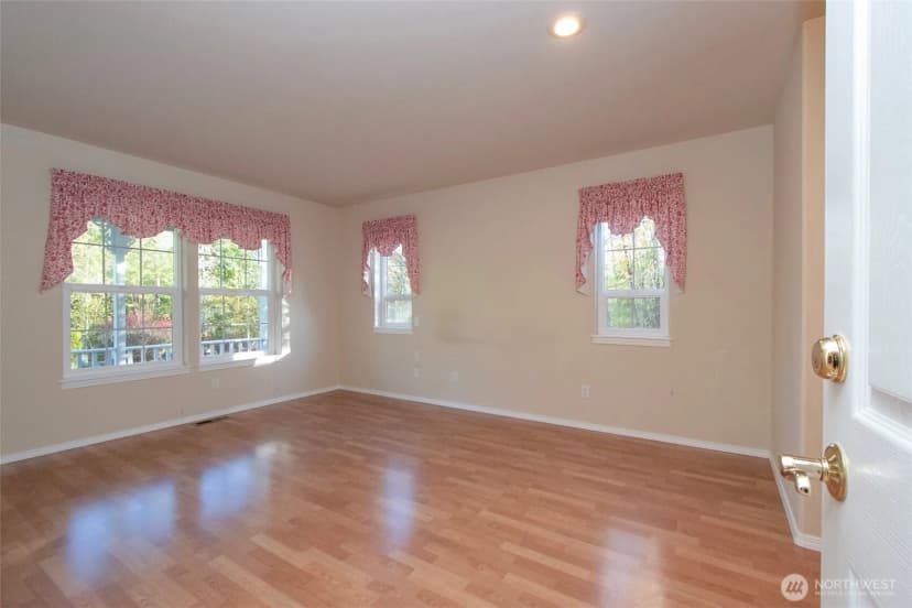 Property photo for 62 Yellow Brick Road, Sequim photo 16