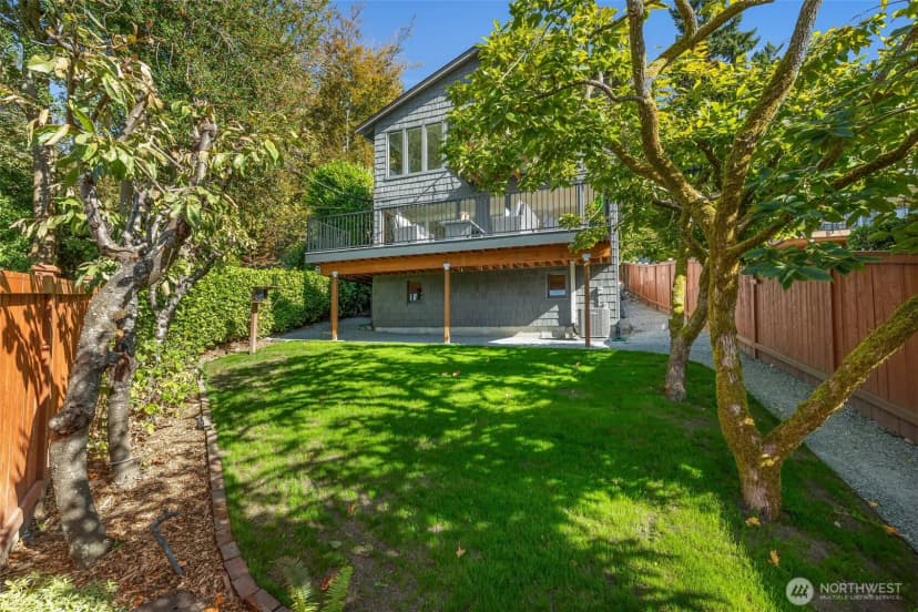 Property photo for 16039 Maplewild Avenue Sw, Burien photo 33