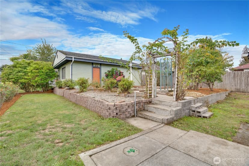 Property photo for 402 S 58th Street, Tacoma photo 6