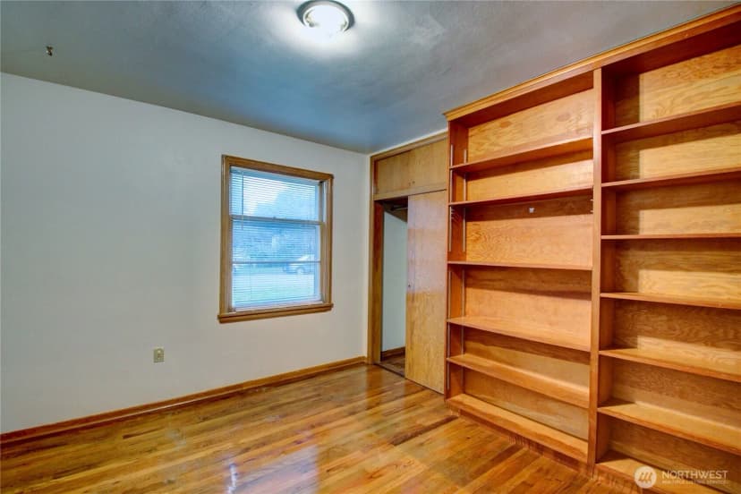 Property photo for 117 Talcott Street, Sedro Woolley photo 8